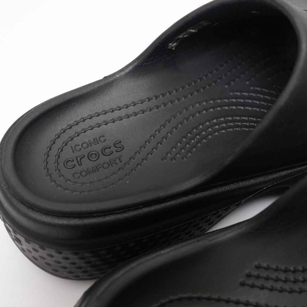 CROCS Women's Black Platform Sandals - Picture 9 of 14